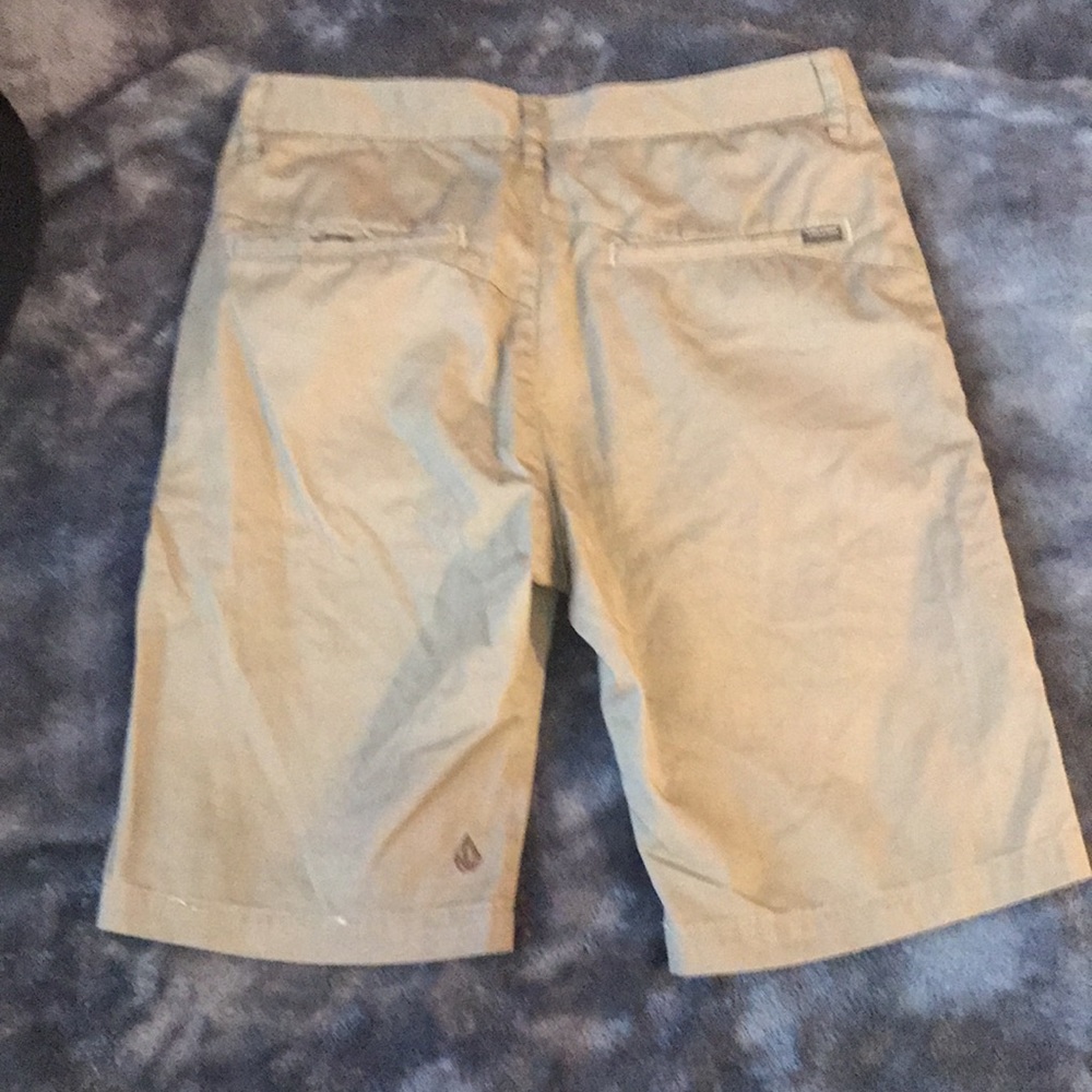Volcom Shorts - Picture 2 of 3